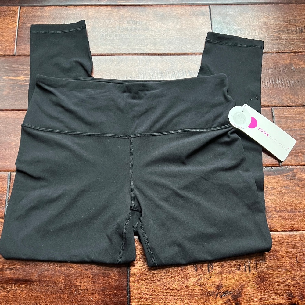 Yogalicious Leggings NWT